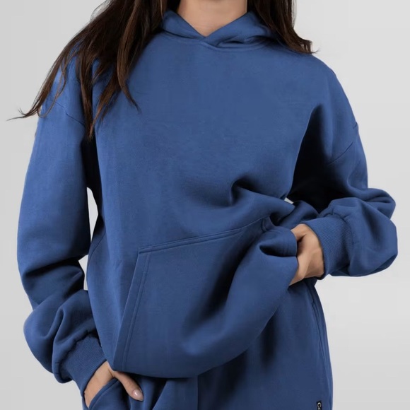 Pre-Loved Comfrt The Standard Hoodie Pacific Blue - Medium - Picture 1 of 3